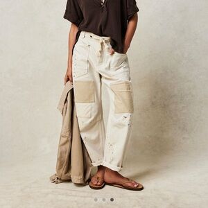 WE THE FREE MOXIE PULL ON BARRELL JEANS